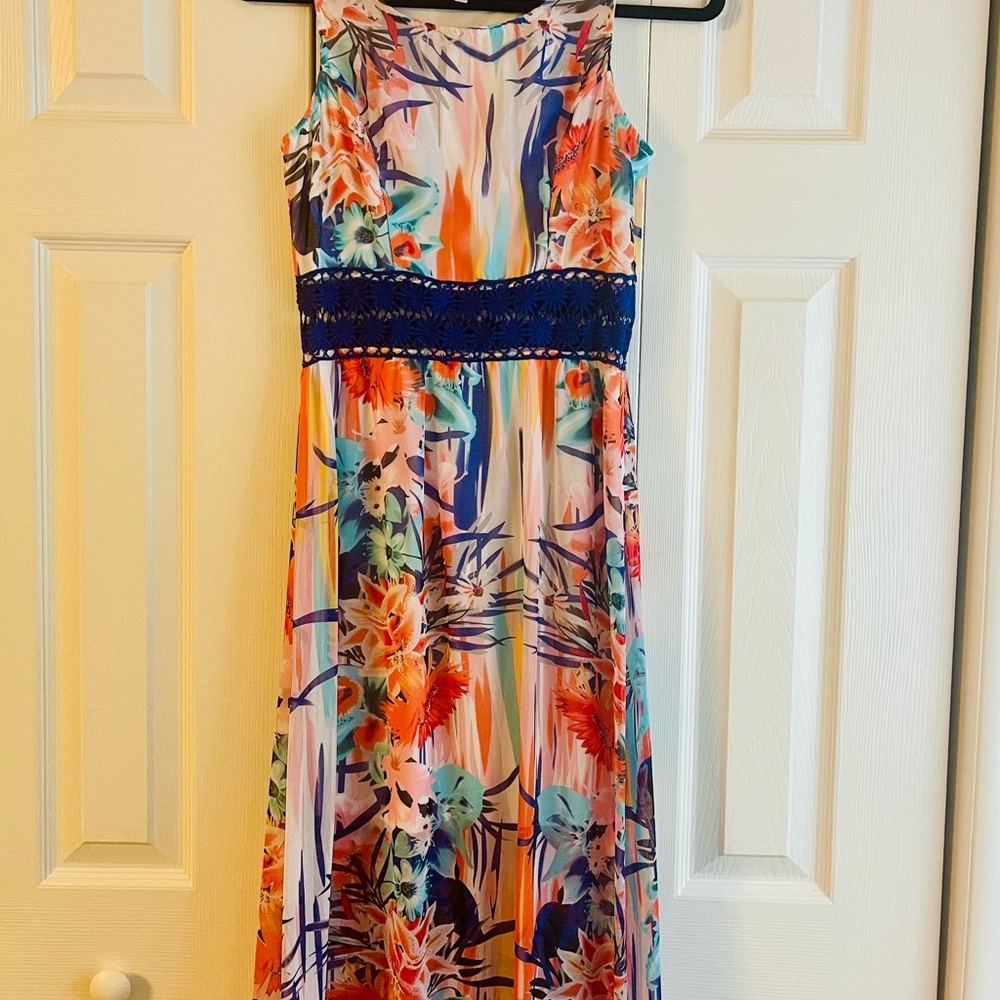 Charlotte Russe Floral Maxi Dress! Size S!